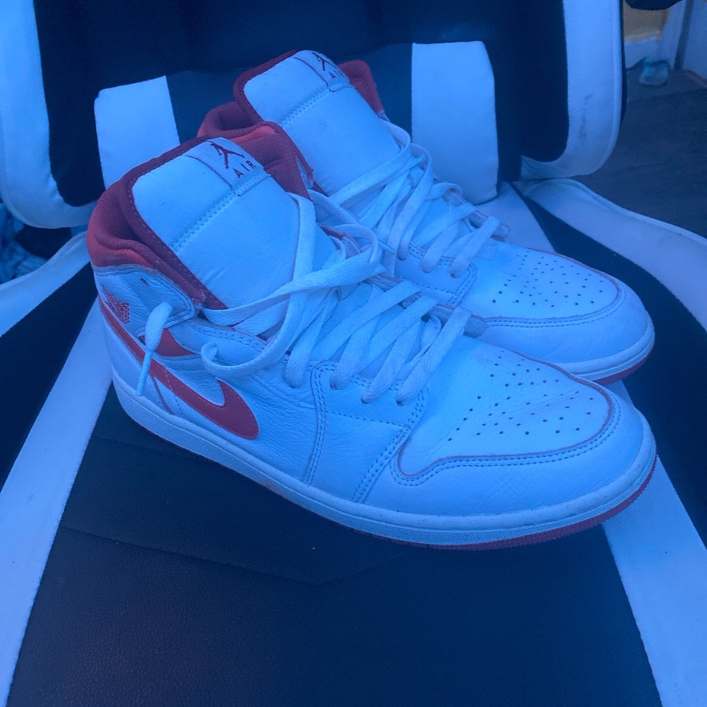 Nike Air Jordan 1 Mid White Red Sneakers